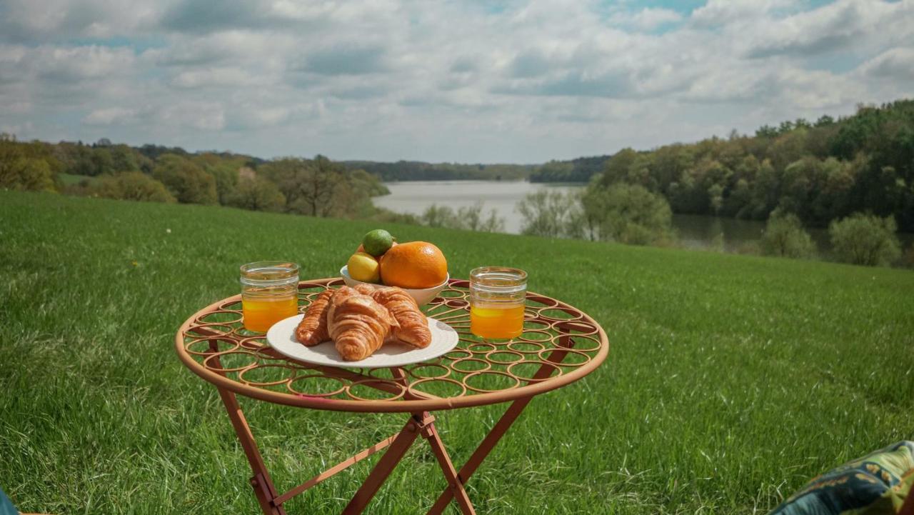 Quirky Vintage Horsebox Conversion With Stunning Views Of Ardingly Reservoir Balcombe Bagian luar foto