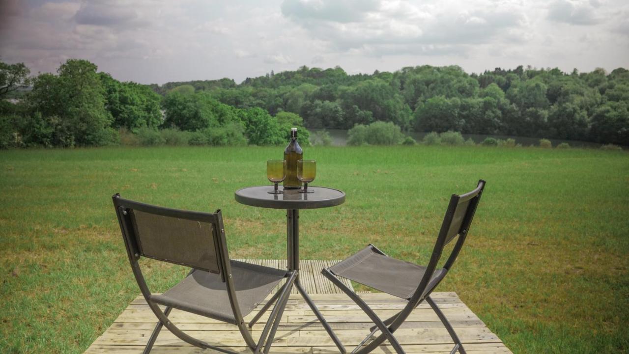 Quirky Vintage Horsebox Conversion With Stunning Views Of Ardingly Reservoir Balcombe Bagian luar foto